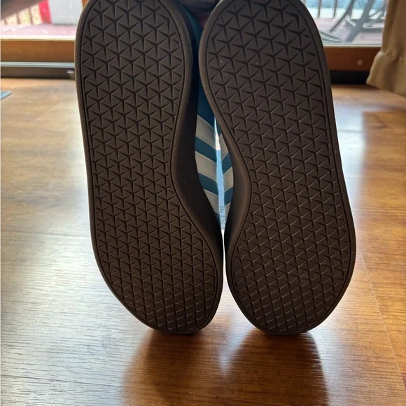 adidas Men’s Light Blue Suede Sneakers with White Stripes - Picture 4 of 4